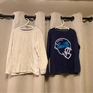 Old Navy 2 Pack Kids Long Sleeve Shirts - Cream & Navy Football Hustle, Sz M (8)